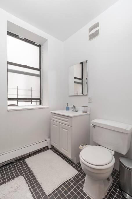 2Bed Bliss By Central Park North New York Eksteriør bilde