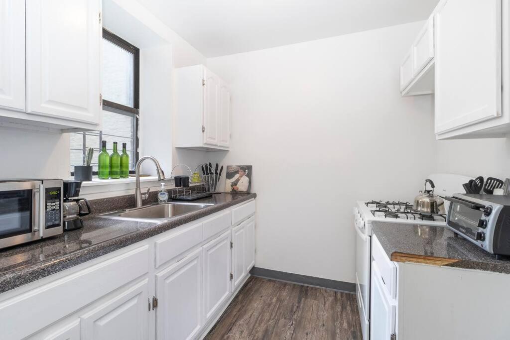2Bed Bliss By Central Park North New York Eksteriør bilde